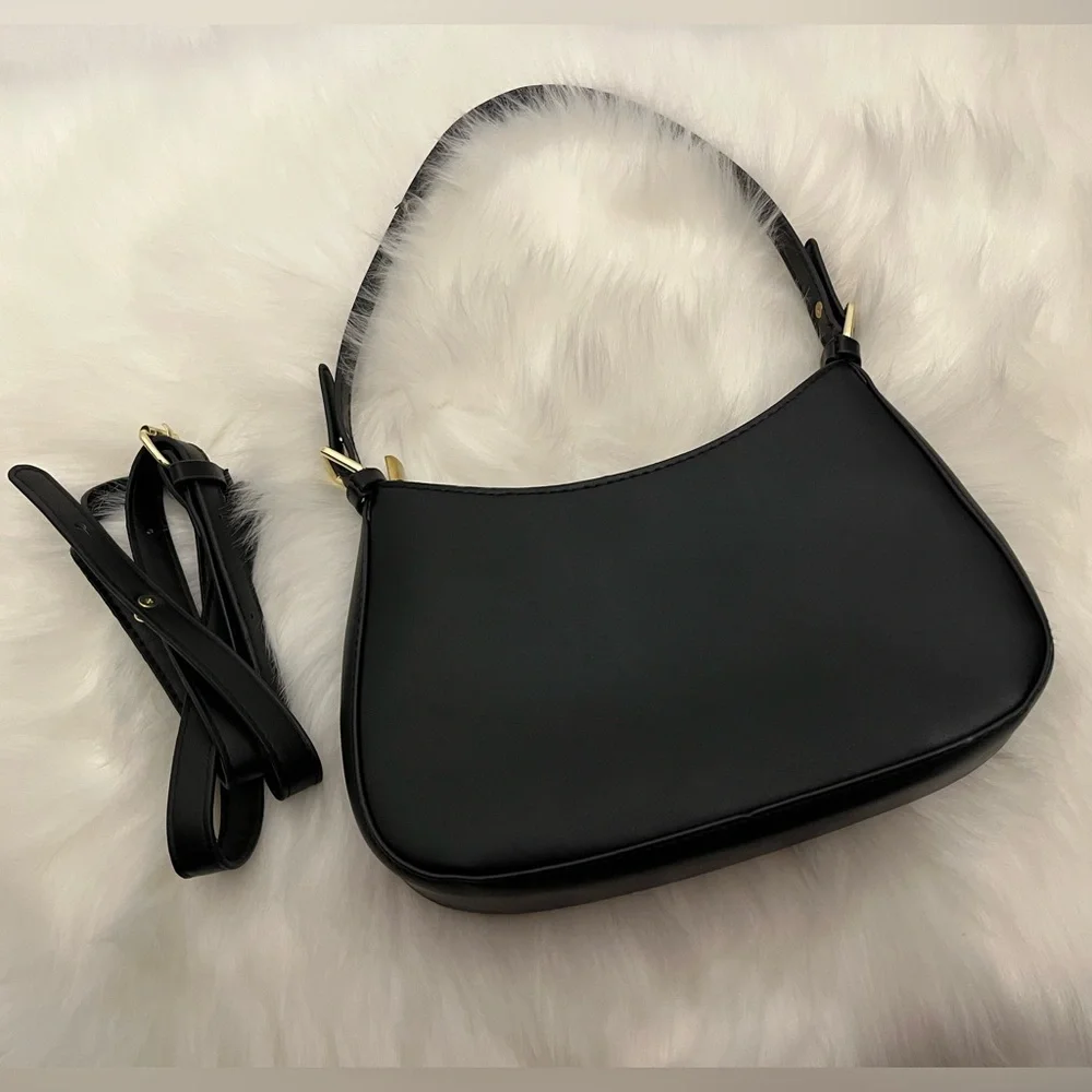 **Free with any Purchase** 6/$32🛍️ SHEIN | Black Faux Leather Shoulder Bag - Picture 2 of 5